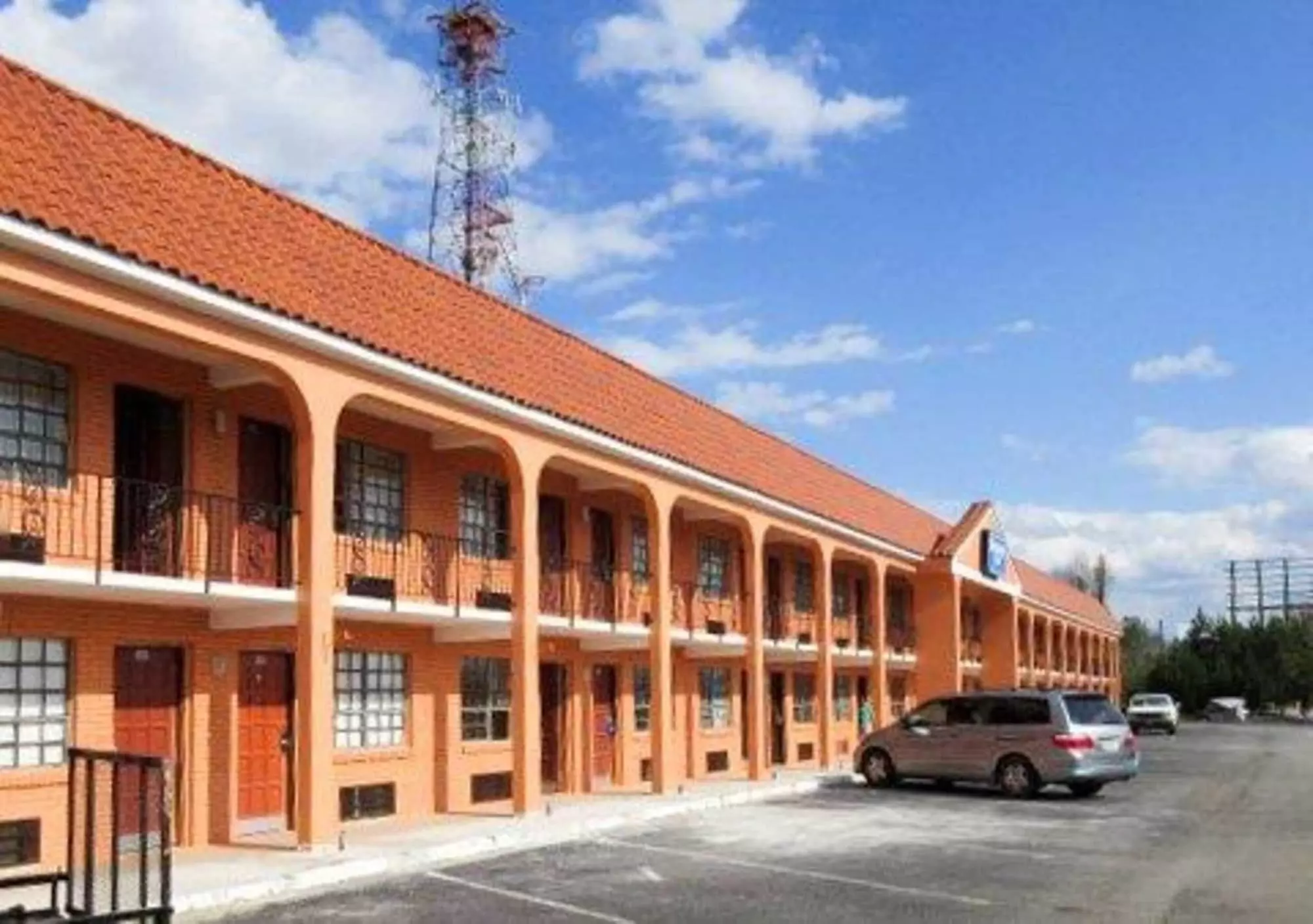 Rodeway Inn - Primary Image
