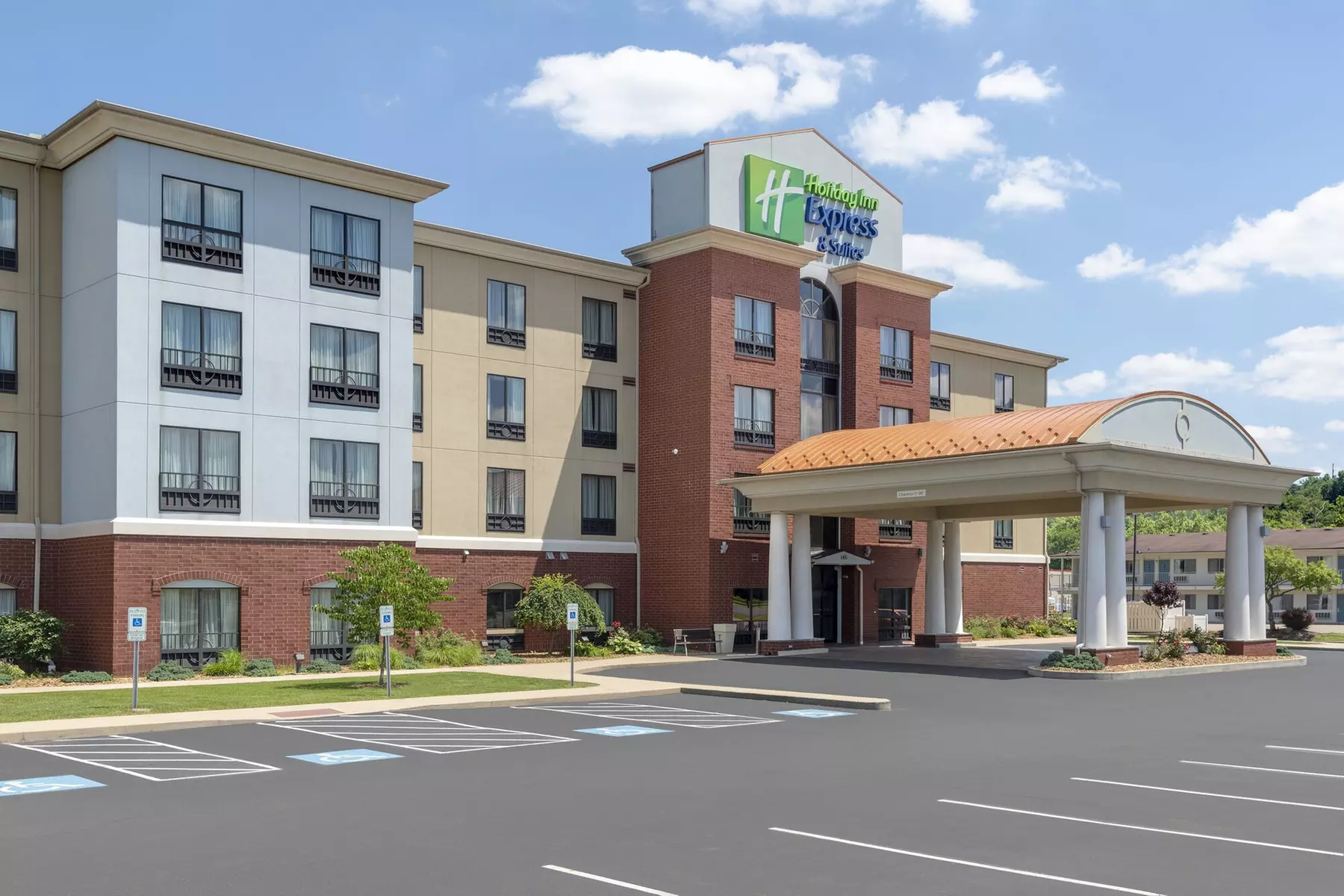 Holiday Inn Express Hotel & Suites New Philadelphia by IHG - Primary Image