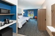 Holiday Inn Express Hotel & Suites - Houston Space Center by IHG - Second Medium