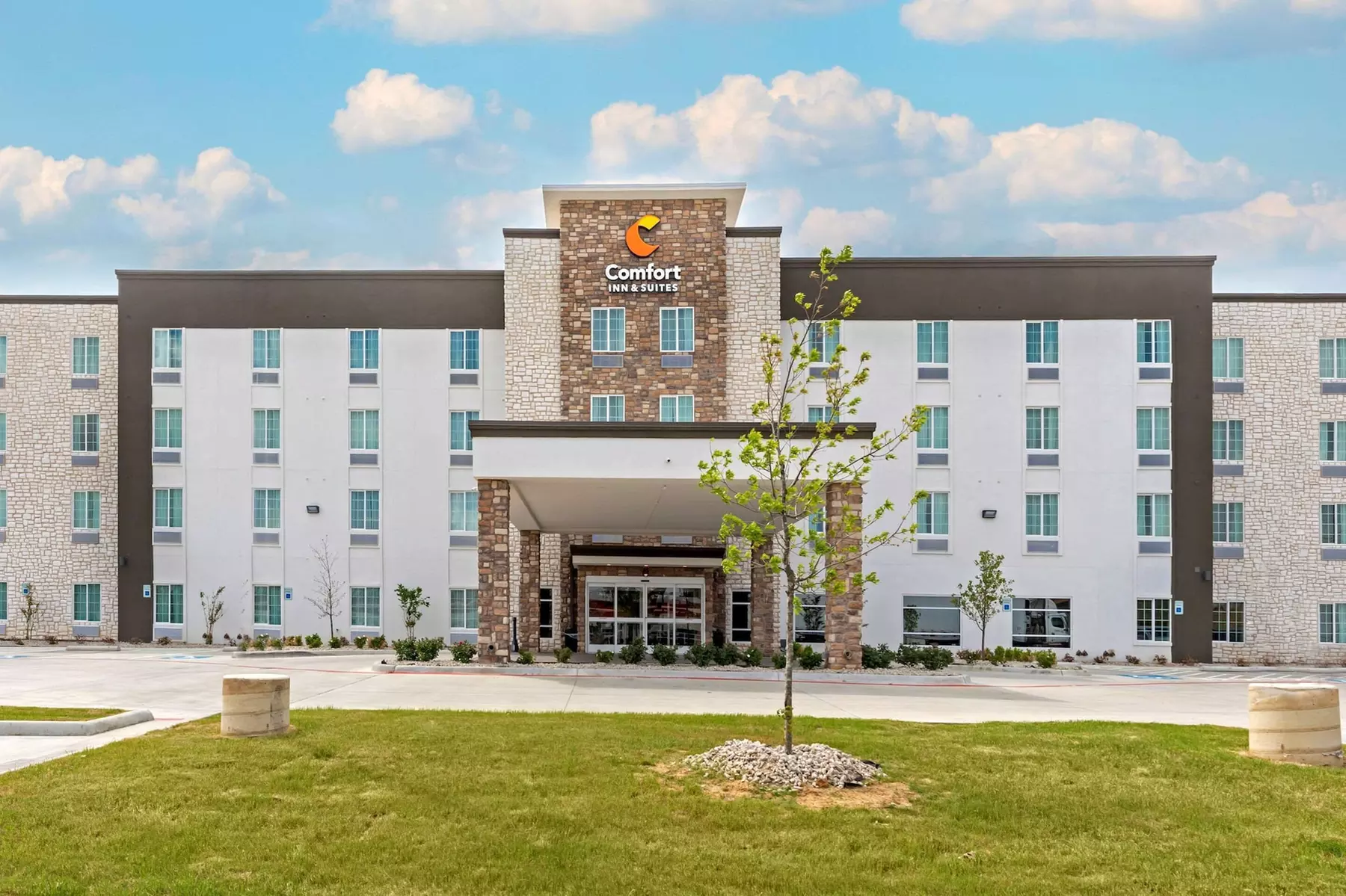 Comfort Inn & Suites Euless DFW West - Primary Image
