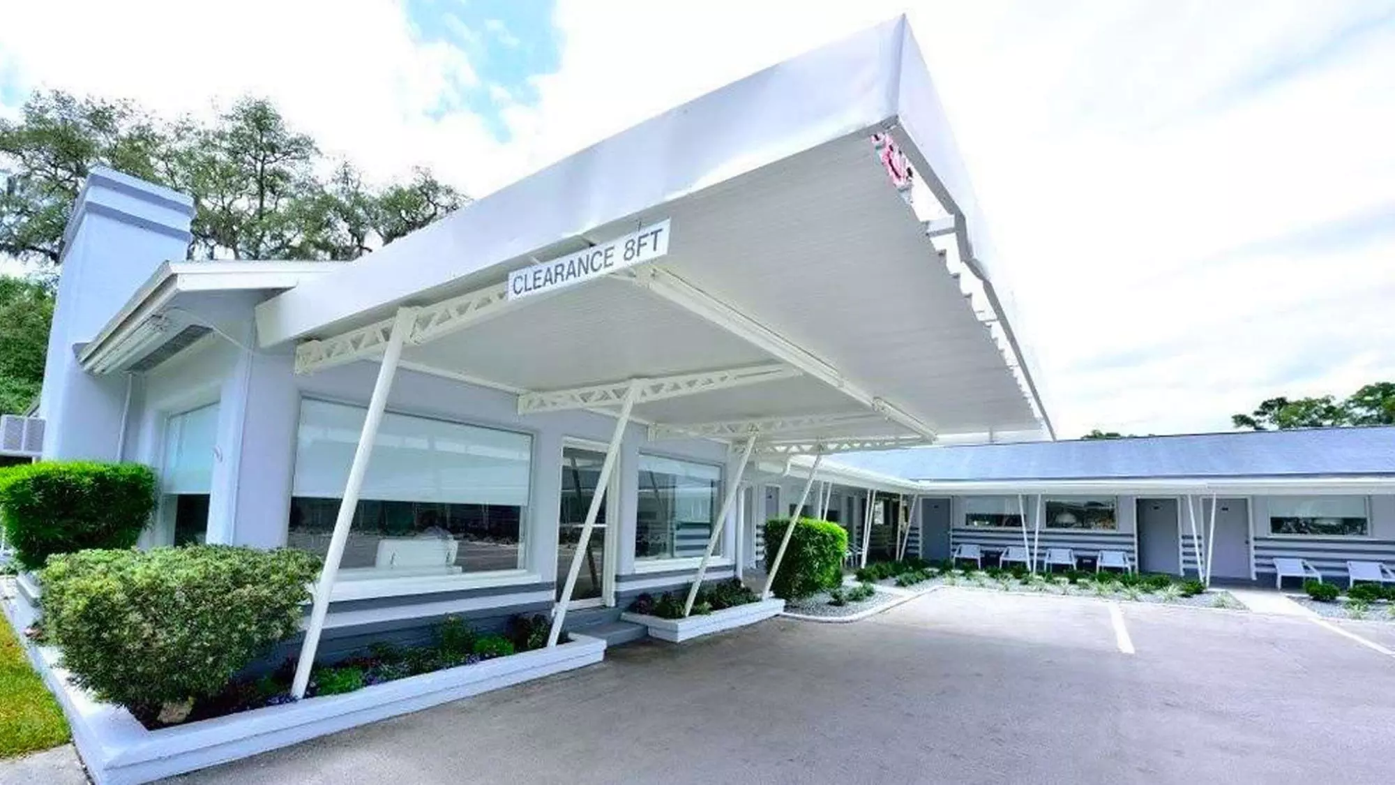 Sun Plaza Motel - Primary Image