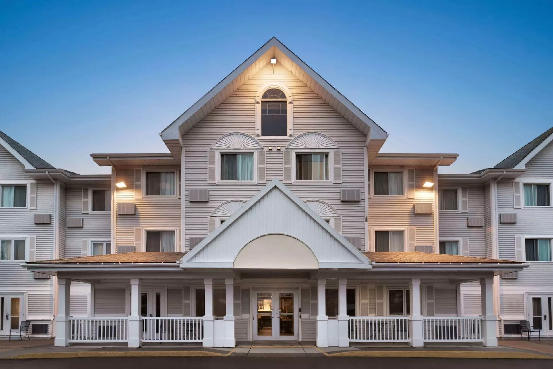 Travelodge Suites by Wyndham Moncton - Primary Image