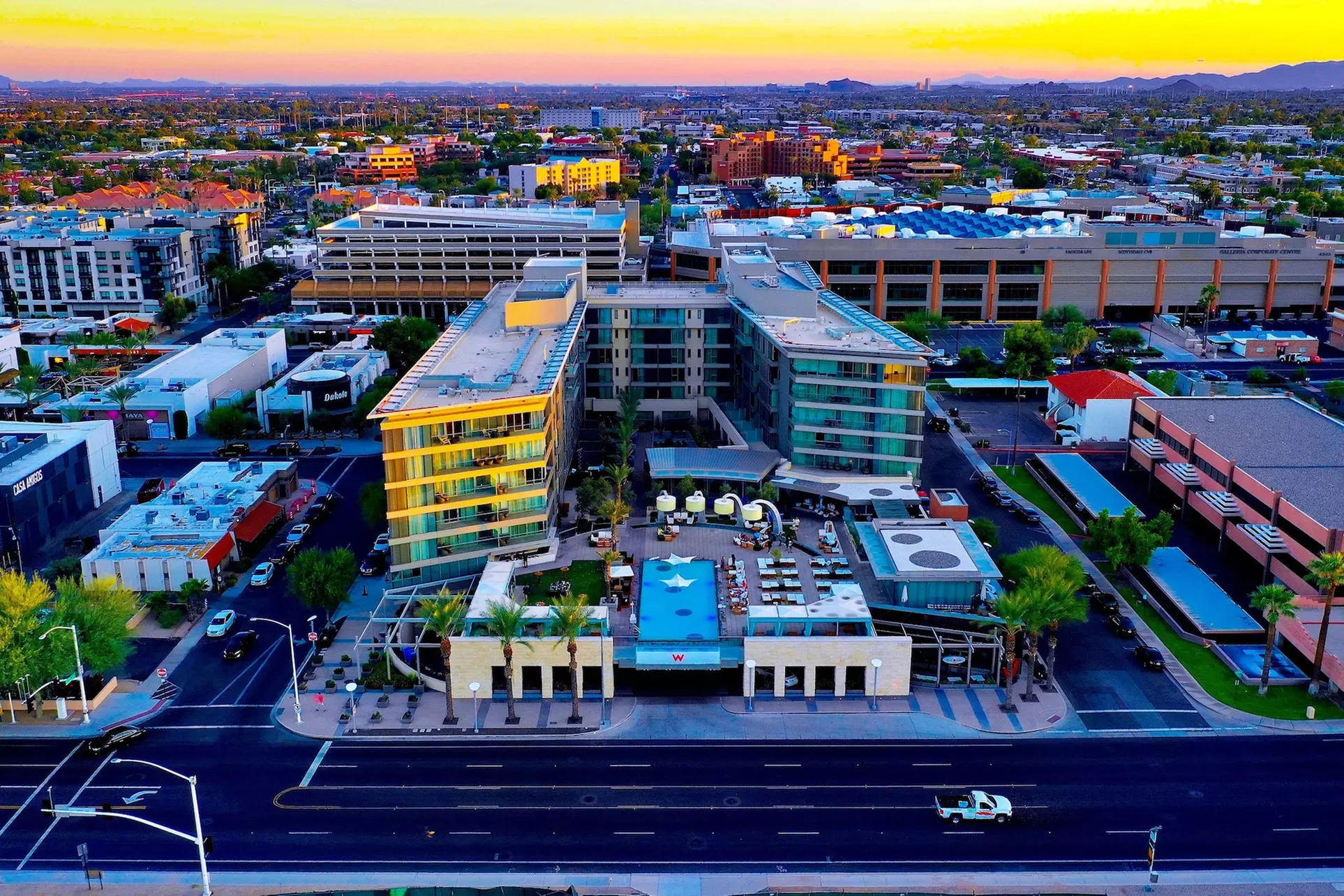 W Scottsdale - Primary Image