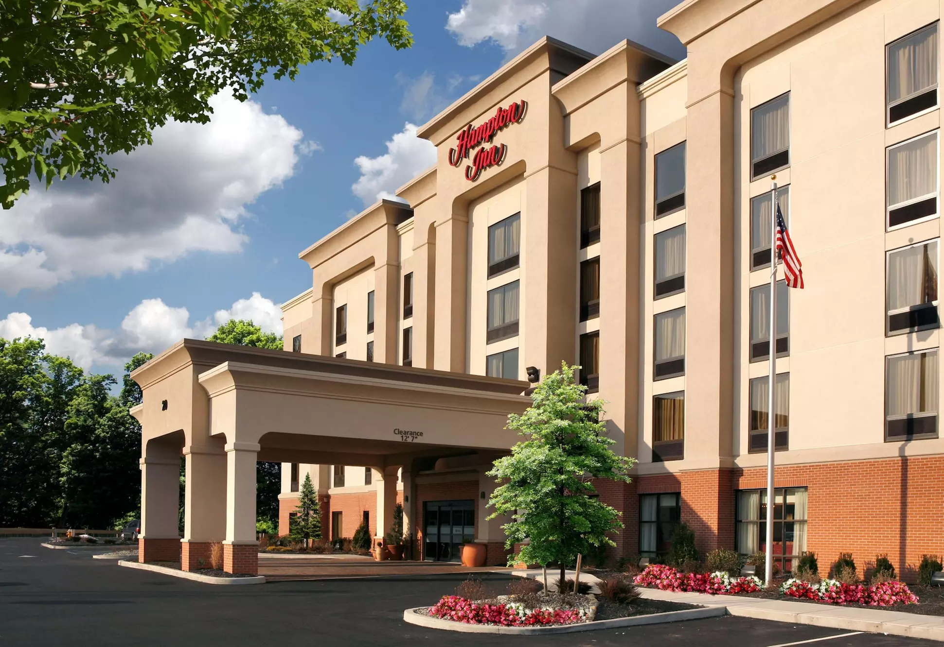 Hampton Inn Springfield South Enfield - Primary Image