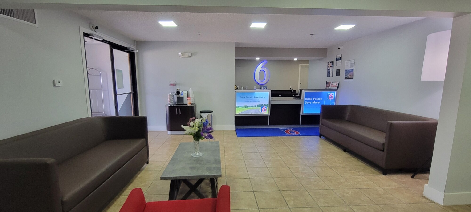 Motel 6 Kewanee, IL