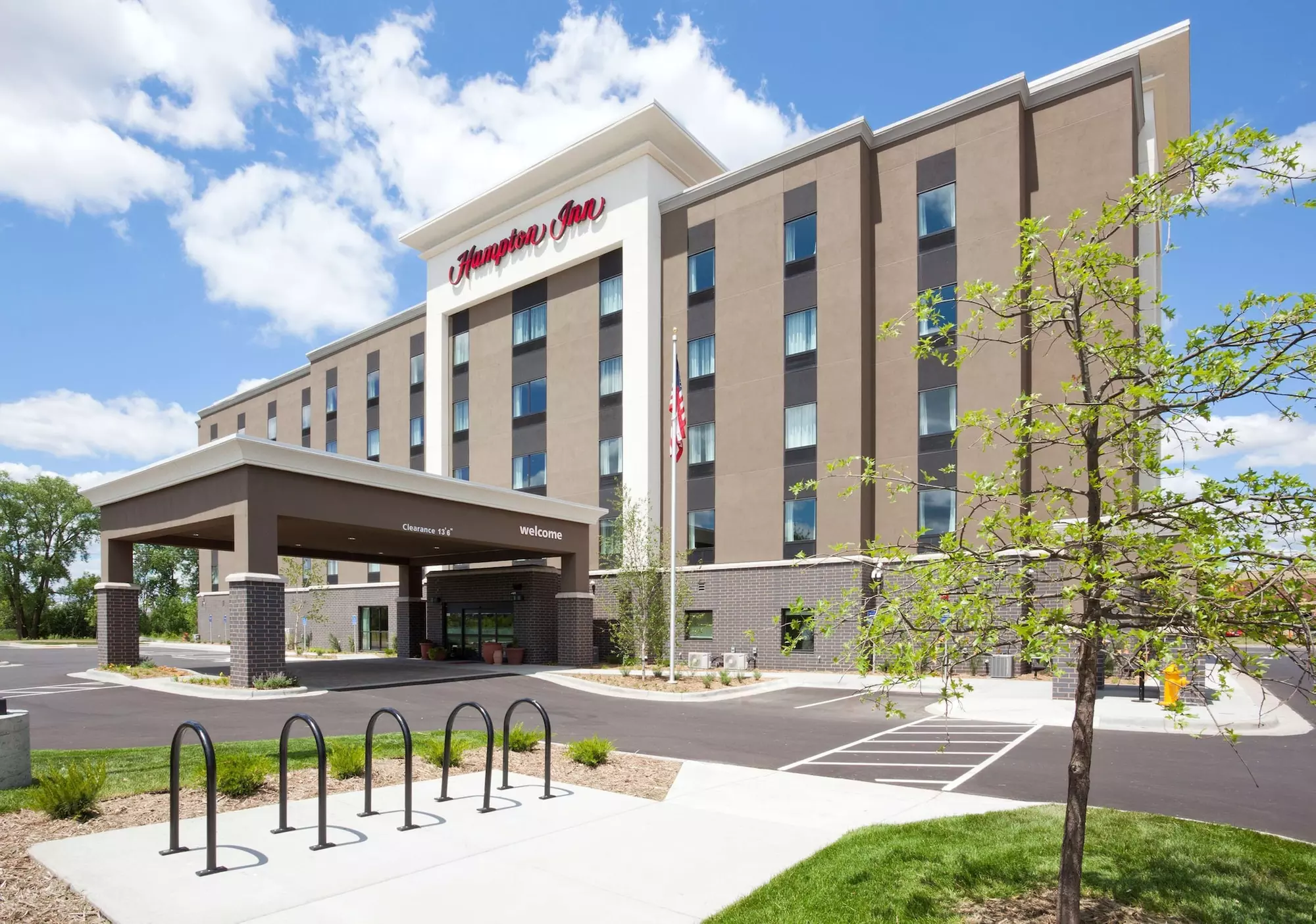 Hampton Inn Minneapolis-Roseville - Primary Image