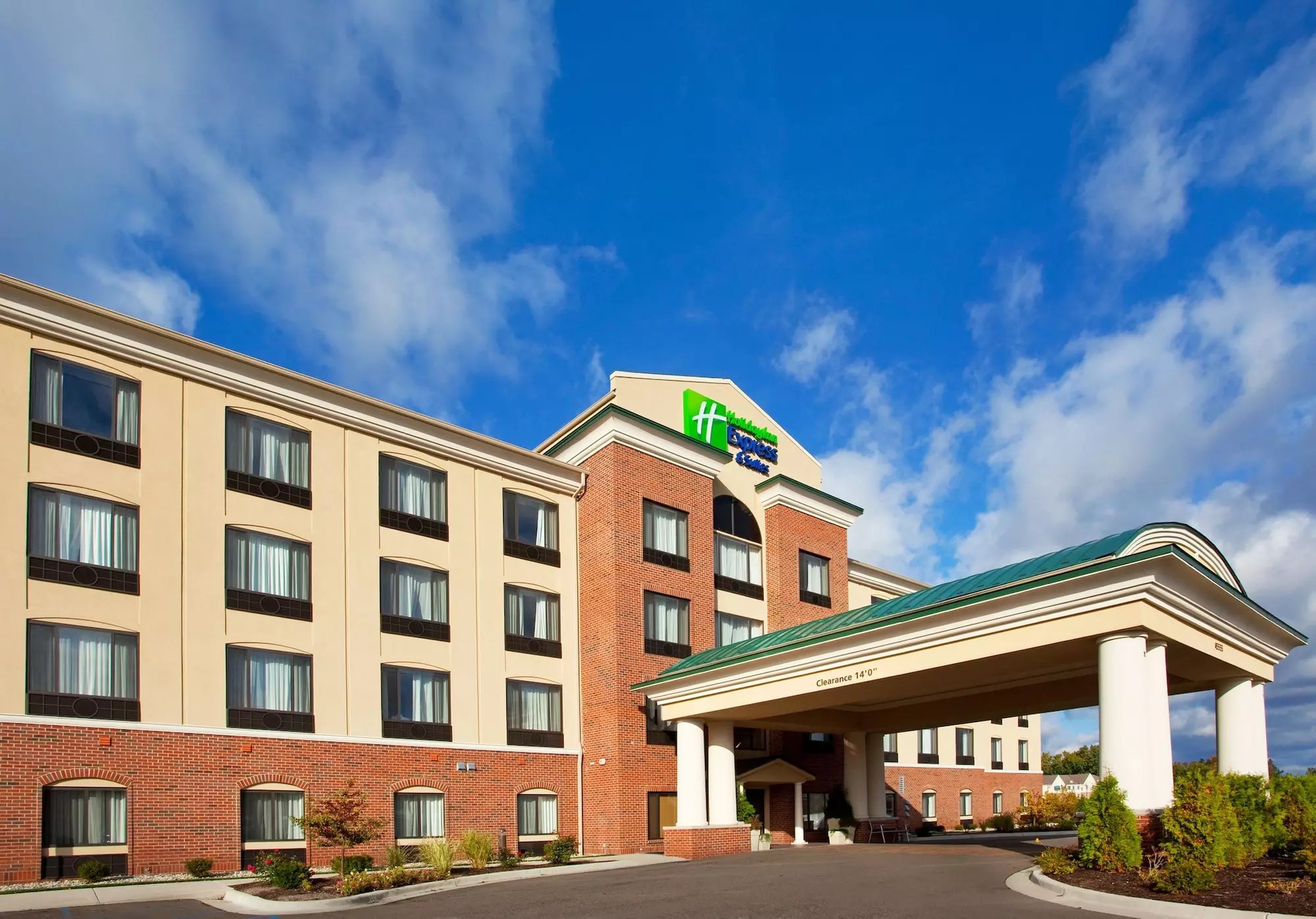 Holiday Inn Express Hotel & Suites Detroit - Utica, an IHG Hotel - Primary Image