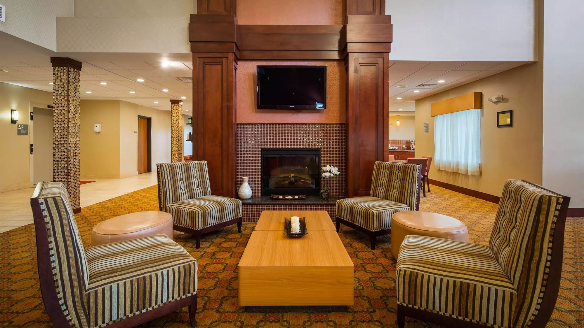 Best Western Plus Finger Lakes Inn & Suites - Primary Image
