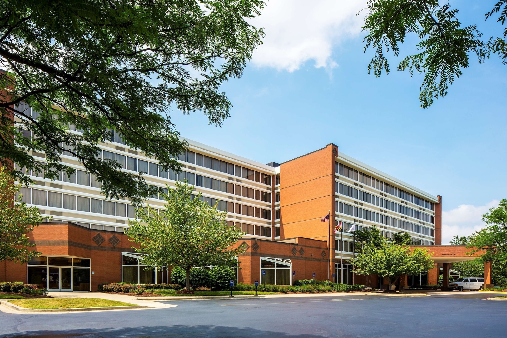 DoubleTree by Hilton Hotel Largo/Washington DC