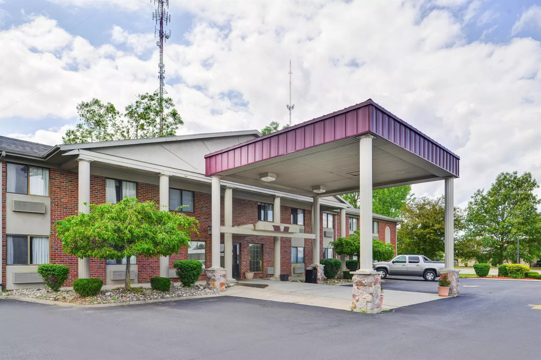 Americas Best Value Inn & Suites Bluffton - Primary Image