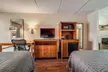 Econo Lodge Inn & Suites - Second Medium