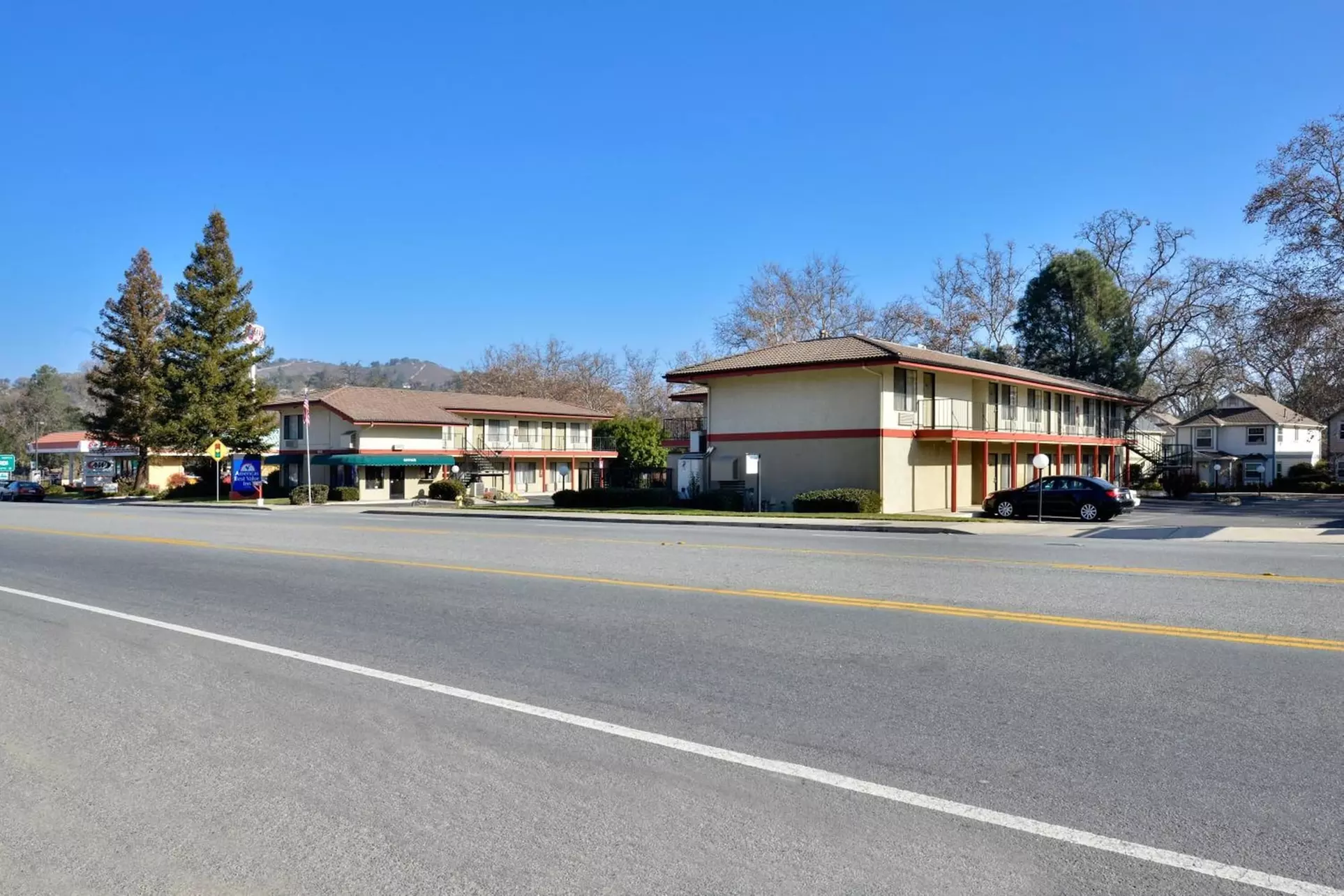 Atascadero Inn - Primary Image