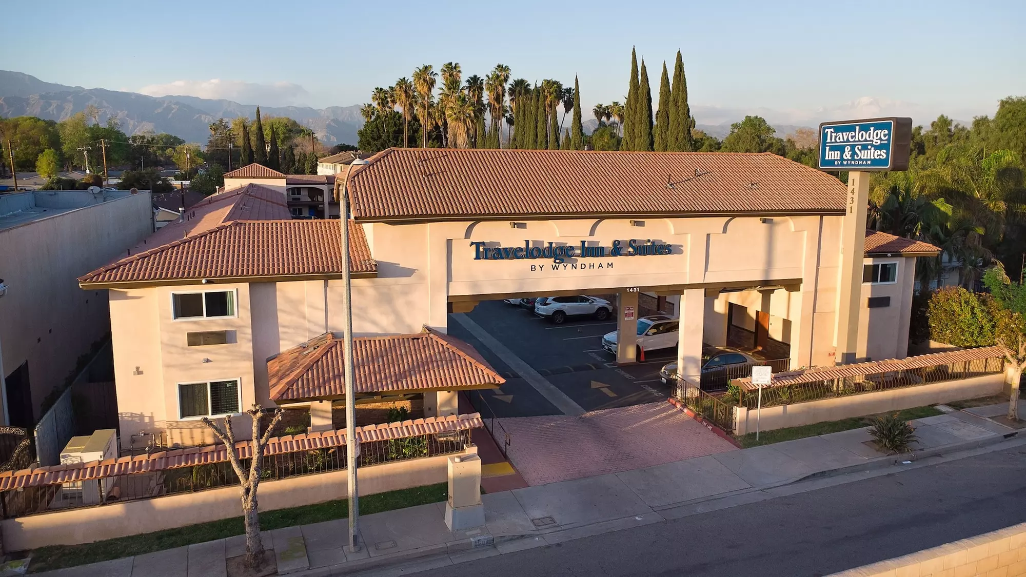 Travelodge Inn & Suites by Wyndham West Covina - Primary Image