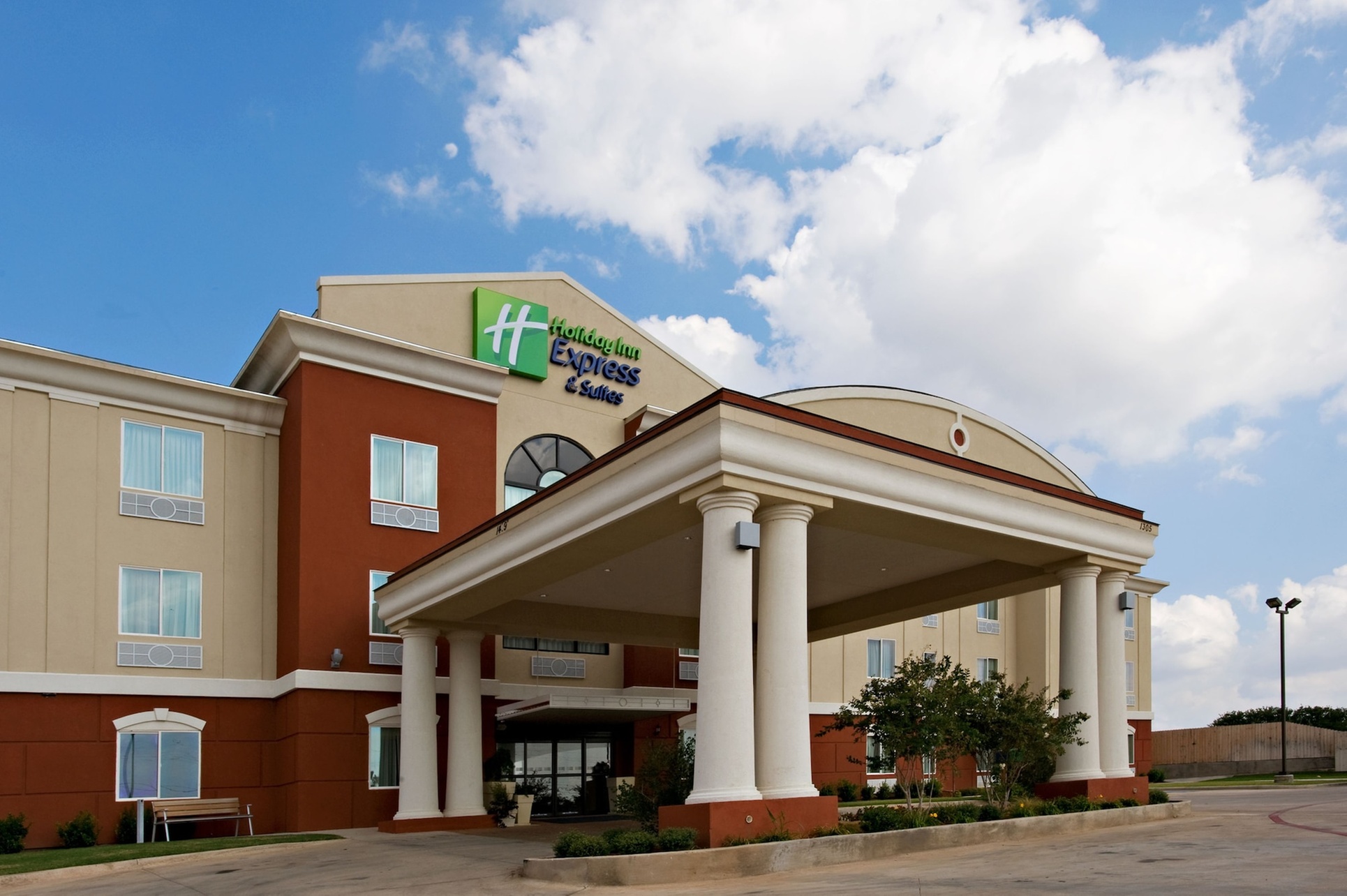 Holiday Inn Express &Suites Snyder by IHG