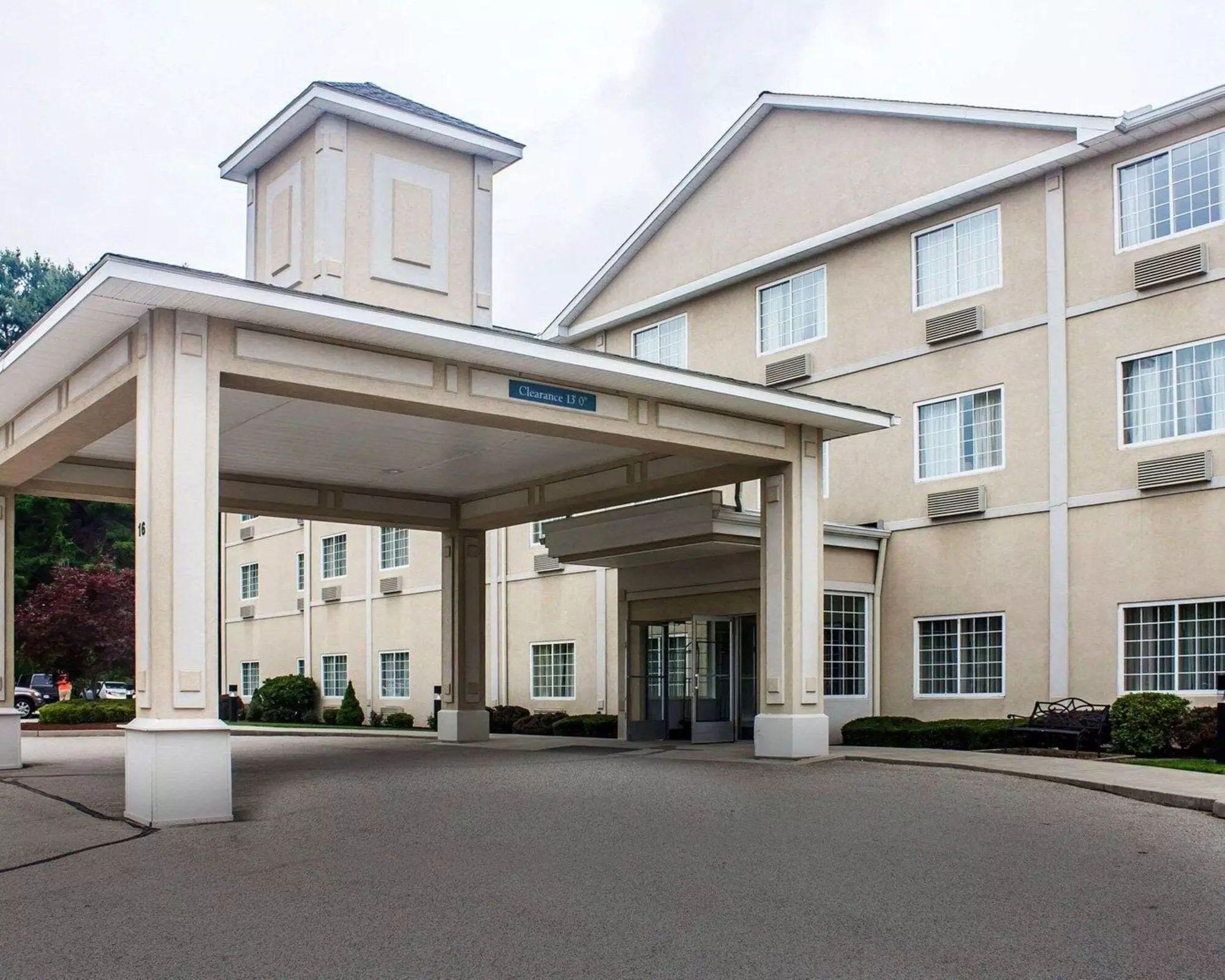 Comfort Inn & Suites - Primary Image