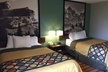Super 8 by Wyndham Redfield - Second Medium