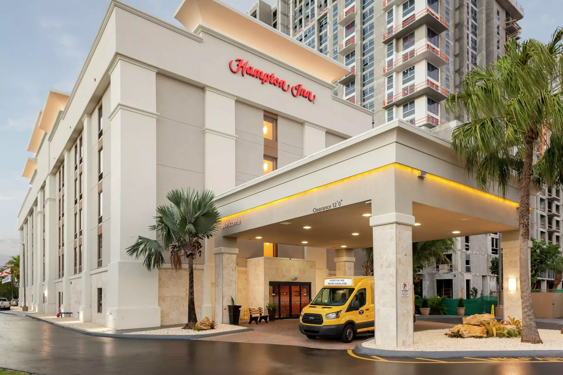 Hampton Inn Miami Dadeland - Primary Image