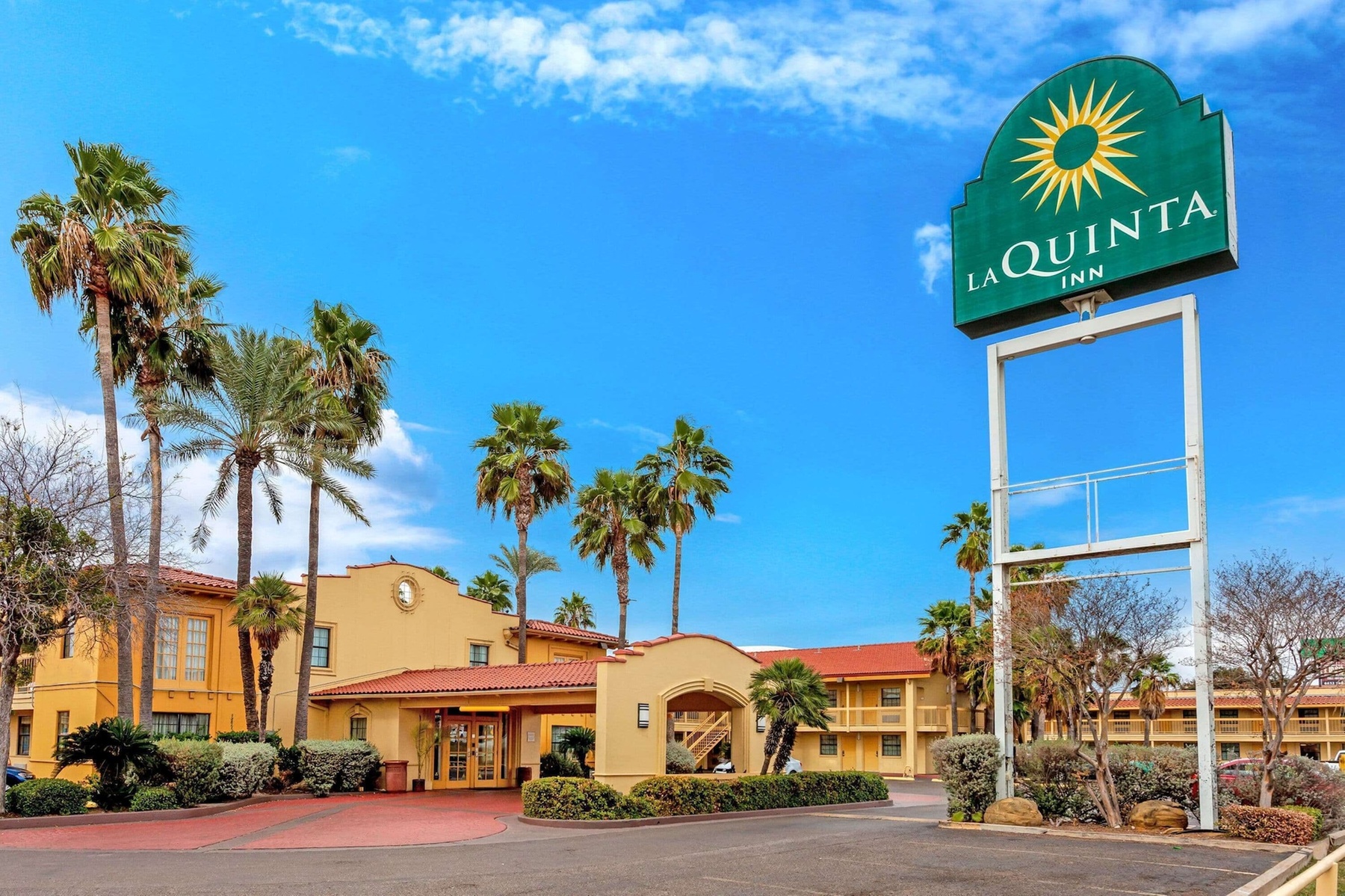 La Quinta Inn by Wyndham Laredo I-35