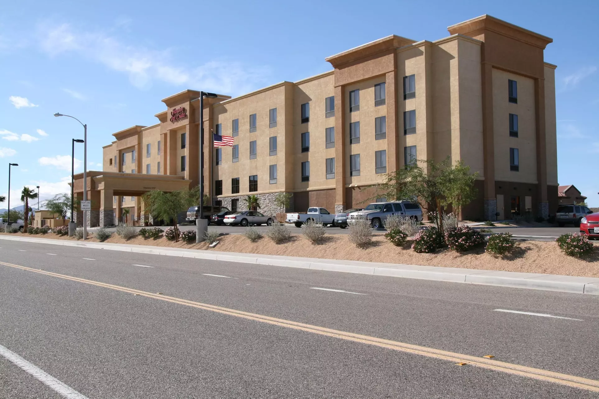 Hampton Inn & Suites Barstow - Primary Image