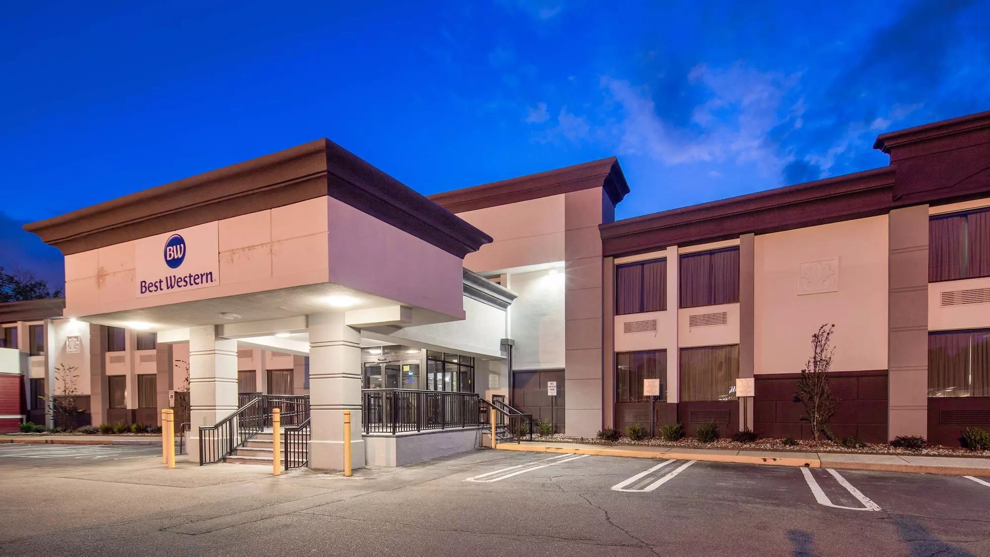 Best Western Paramus Hotel & Suites - Primary Image