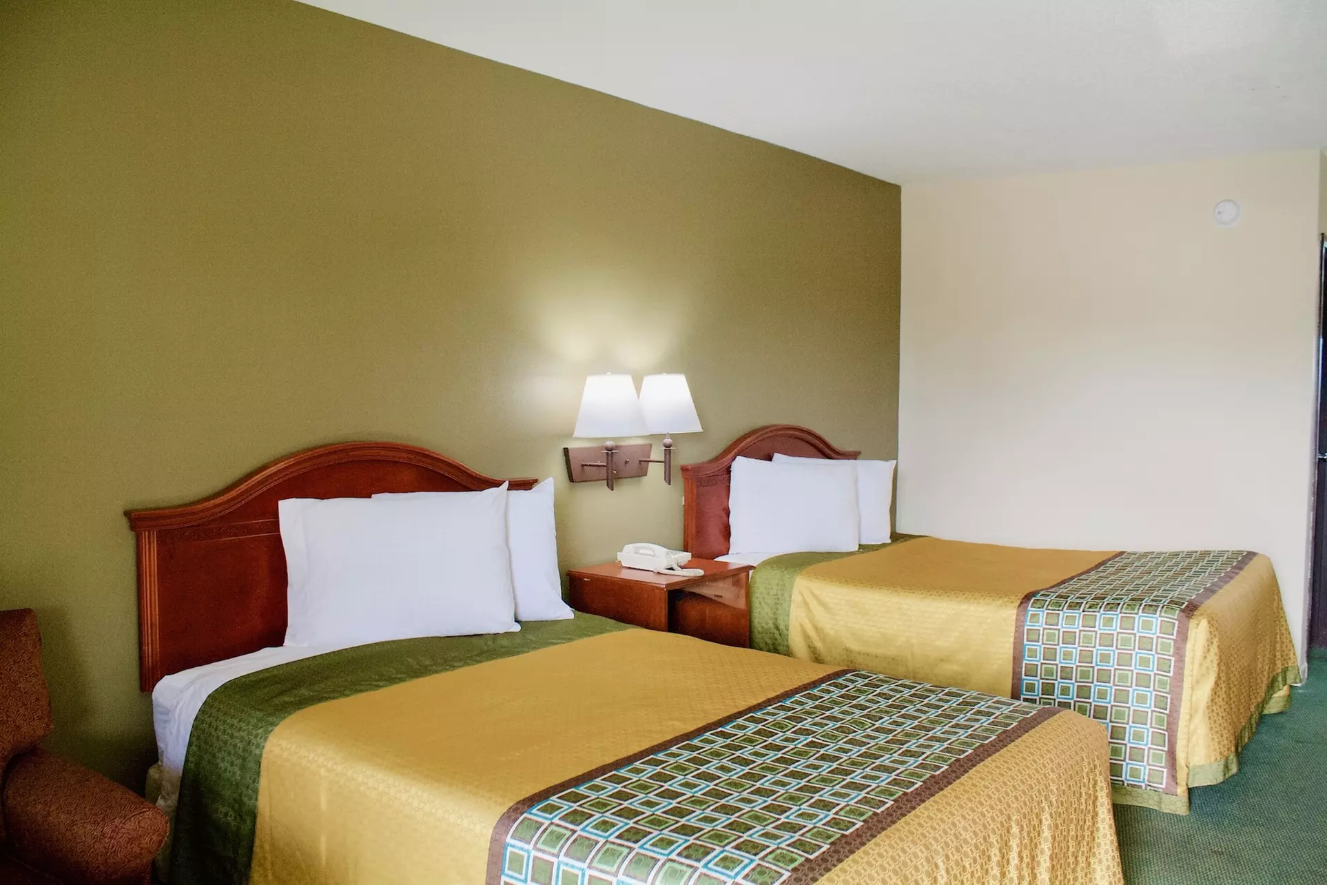 Faremont Inn & Suites Monroe - Primary Image