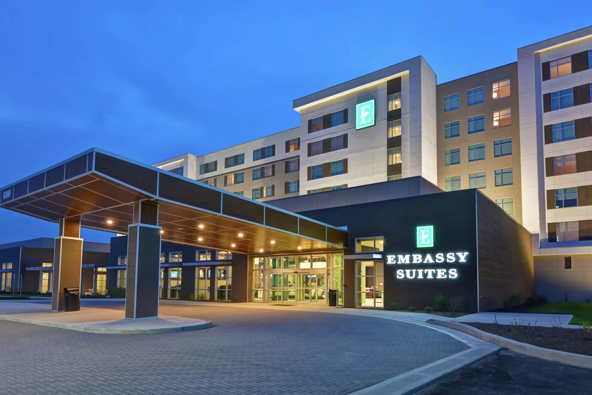 Embassy Suites by Hilton Plainfield Indianapolis Airport - Primary Image