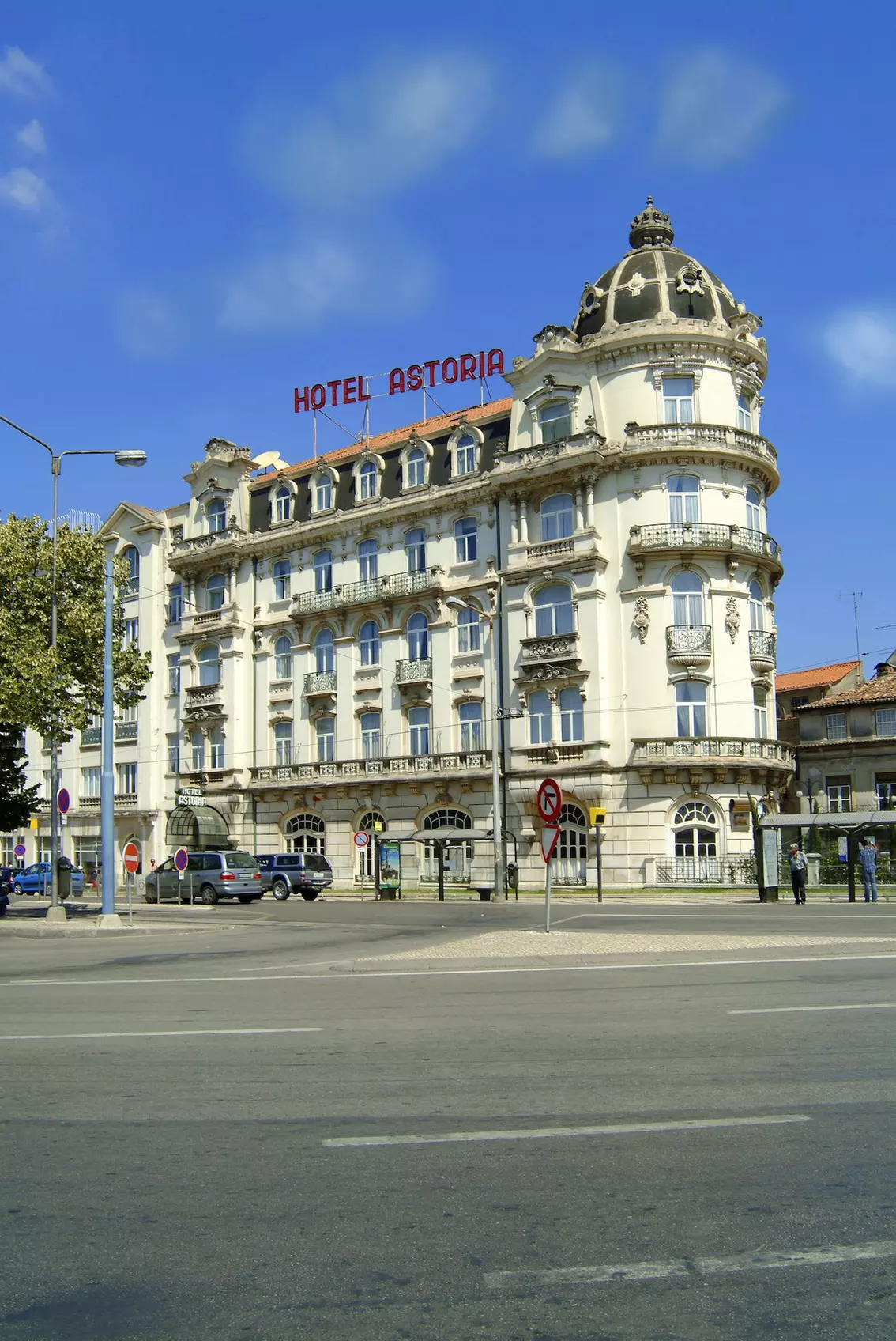 Hotel Astoria - Primary Image