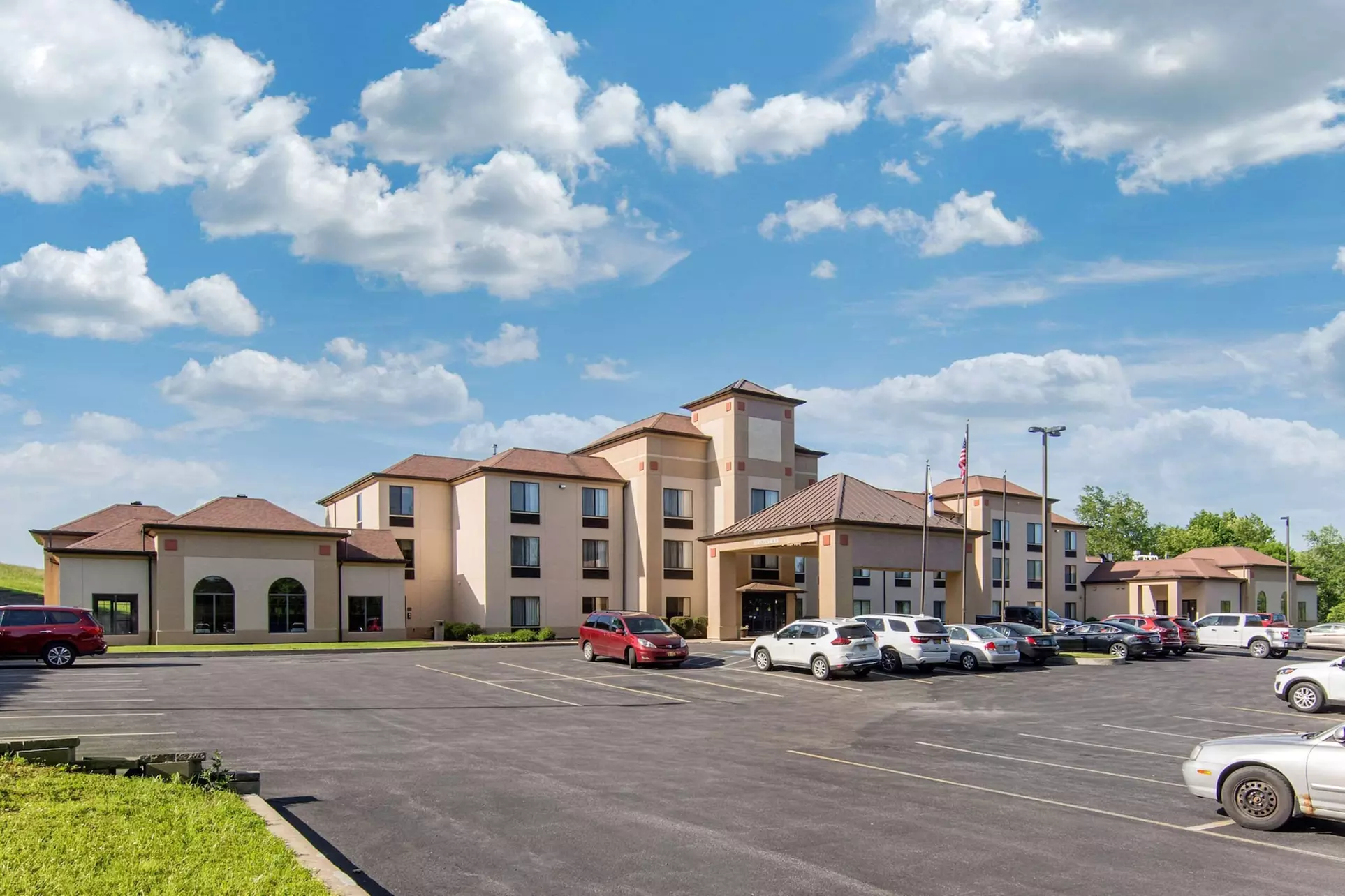 Comfort Inn & Suites Cooperstown / Milford - Primary Image