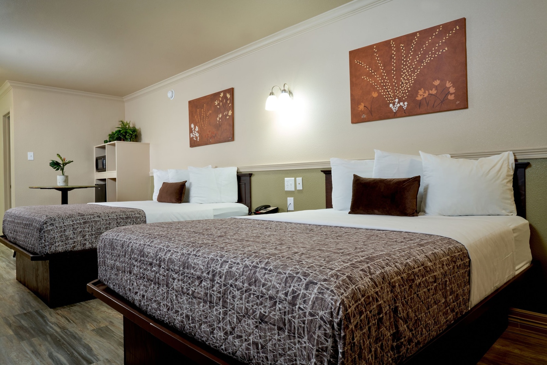 Family Garden Inn & Suites