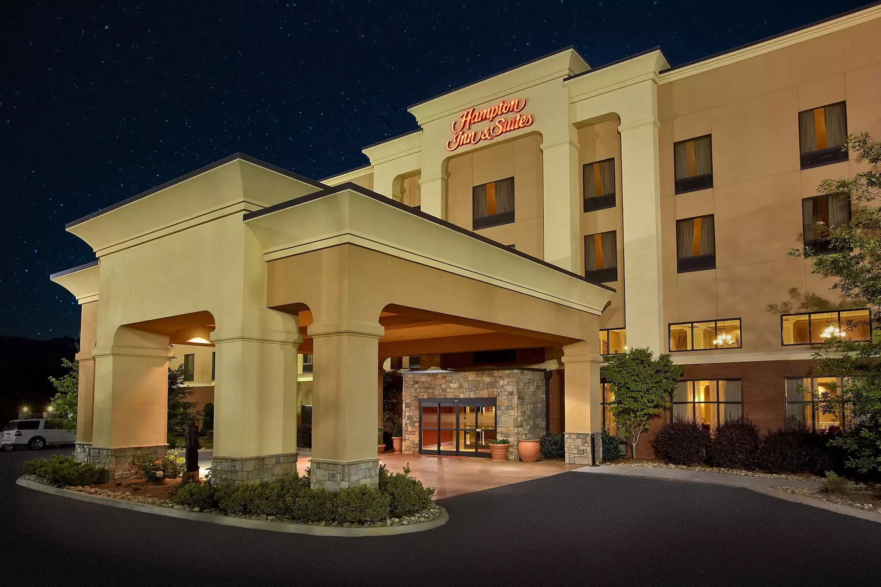 Hampton Inn & Suites Sevierville @ Stadium Drive - Primary Image