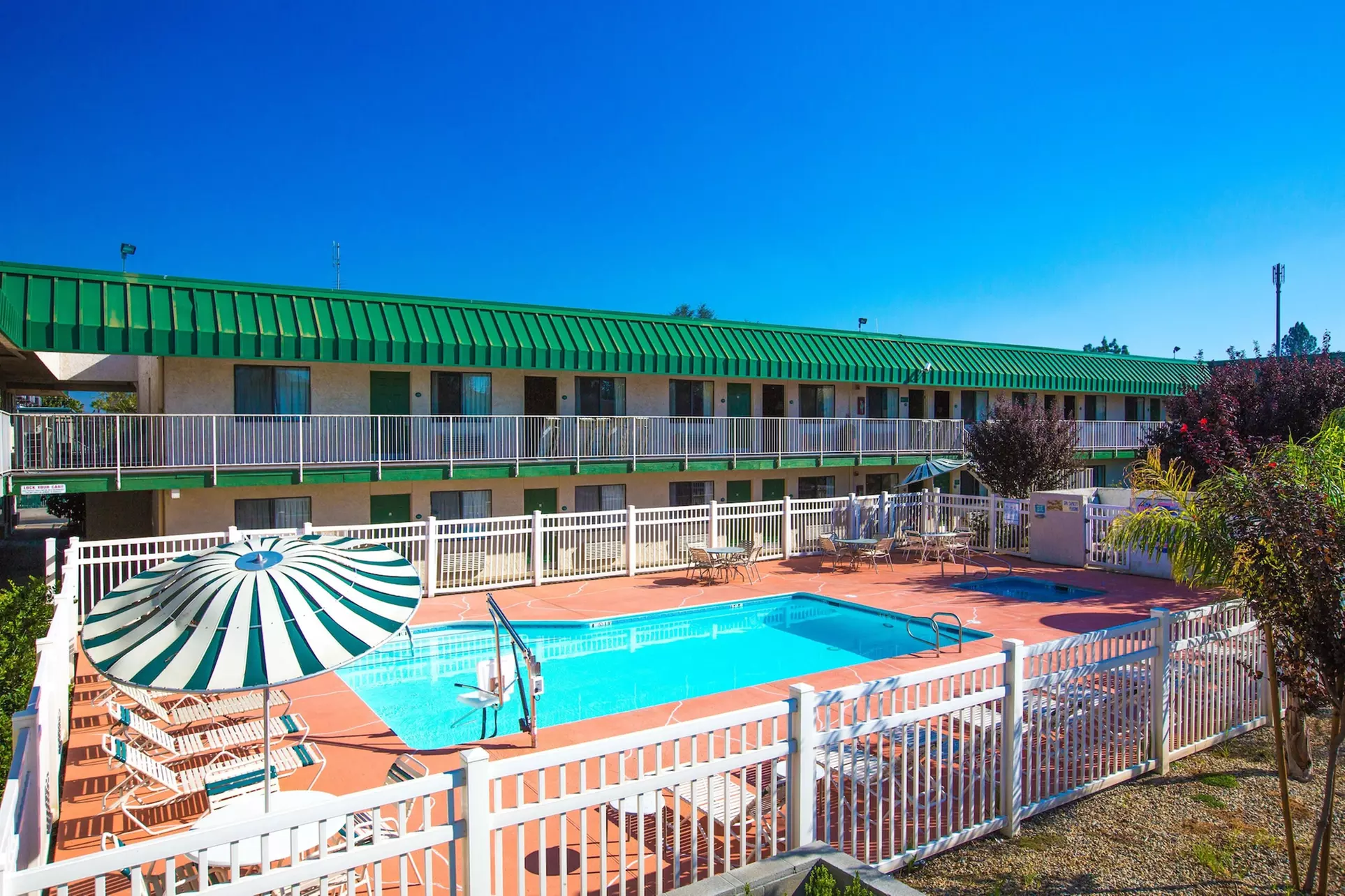 University Inn - Primary Image