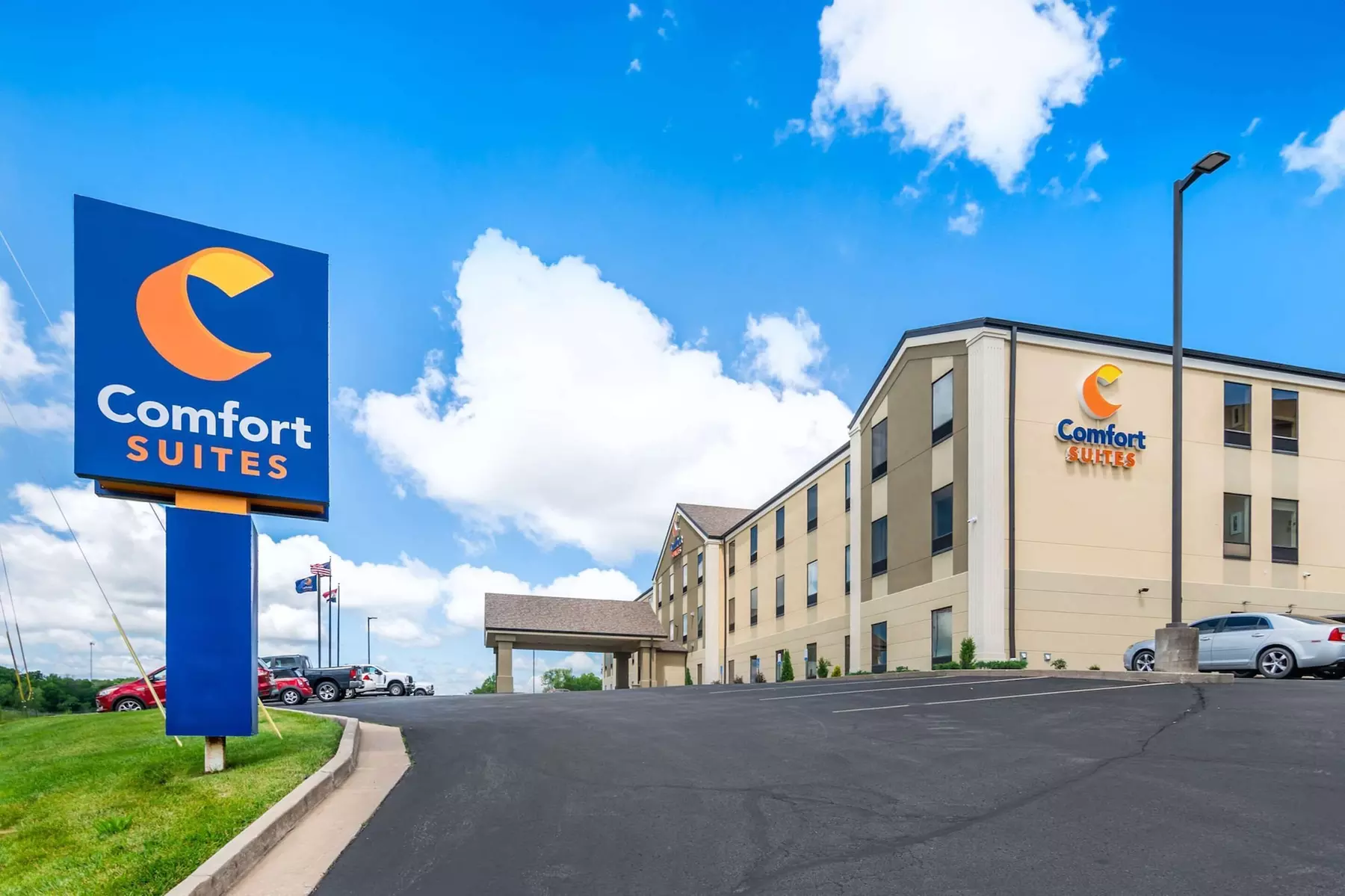 Comfort Suites Jefferson City - Primary Image