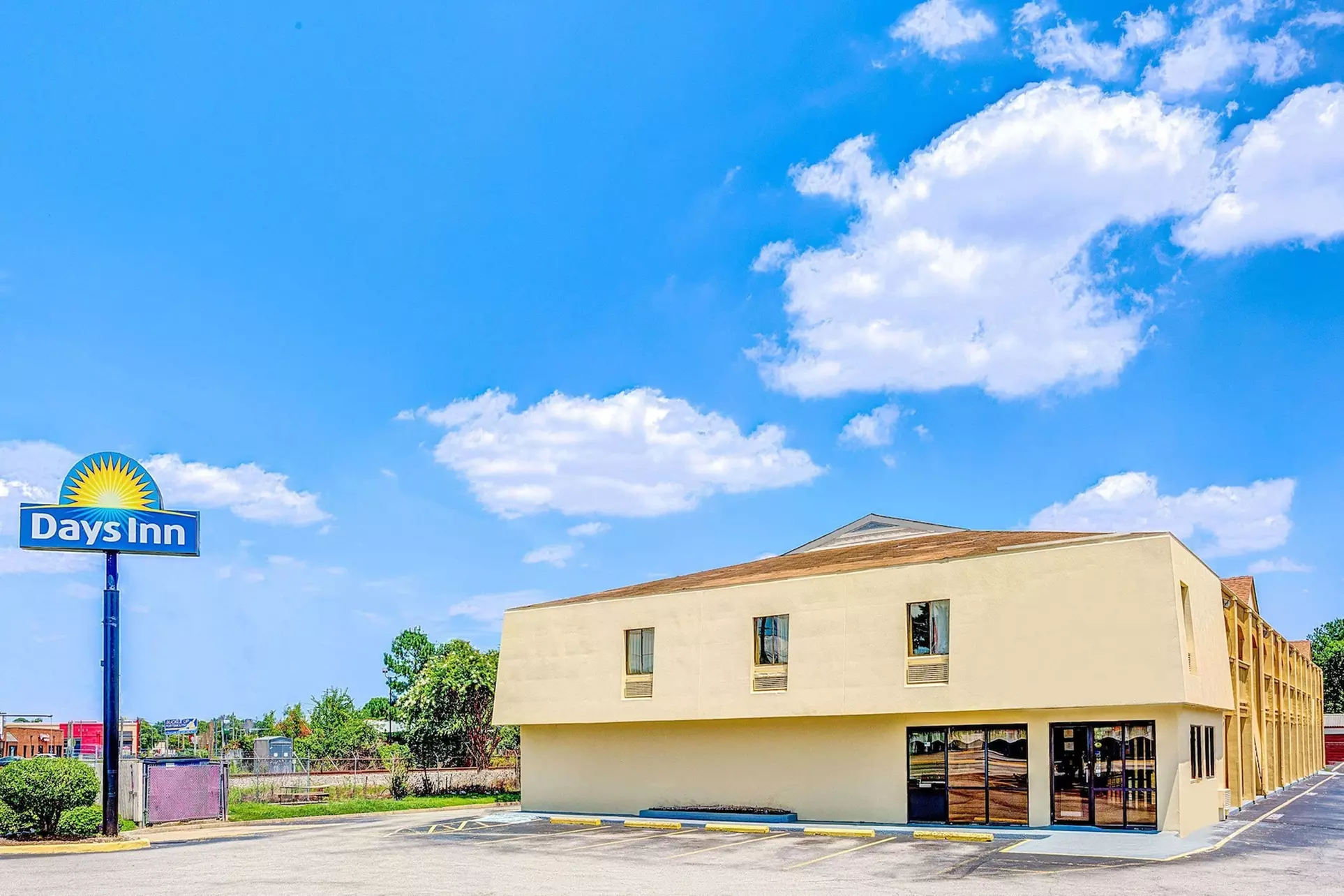 Days Inn by Wyndham Chesapeake - Primary Image