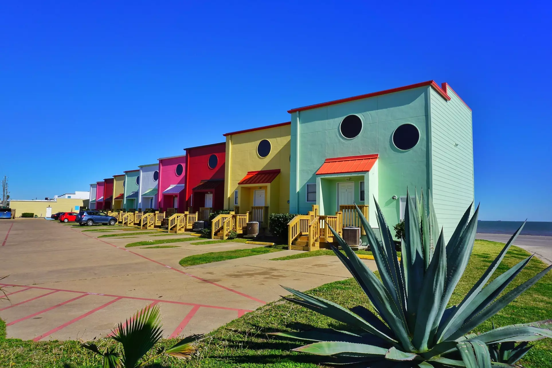 FOUR SEASONS on the gulf - Primary Image