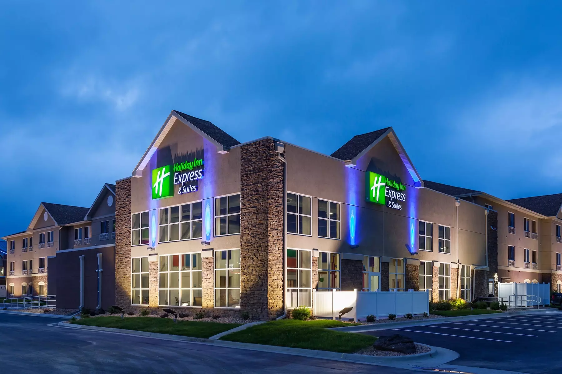 Holiday Inn Express Hotel & Suites Rapid City by IHG - Primary Image
