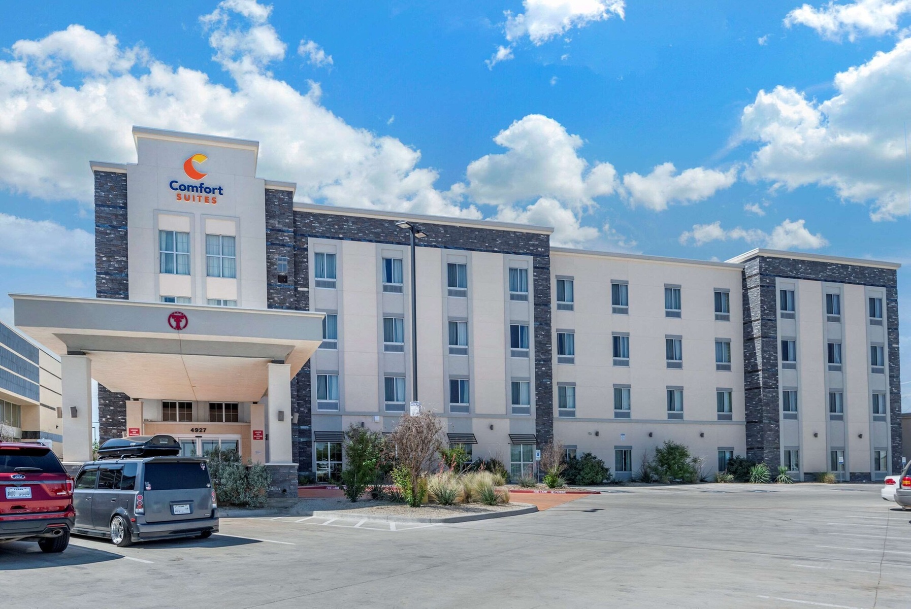 Comfort Suites University