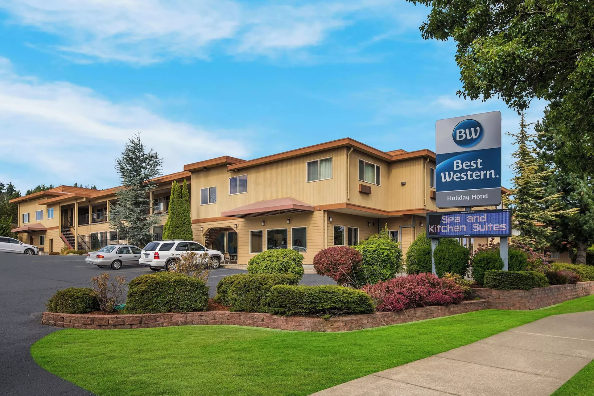 Best Western Holiday Hotel - Primary Image