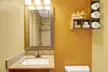 Days Inn by Wyndham Southington - Second Medium
