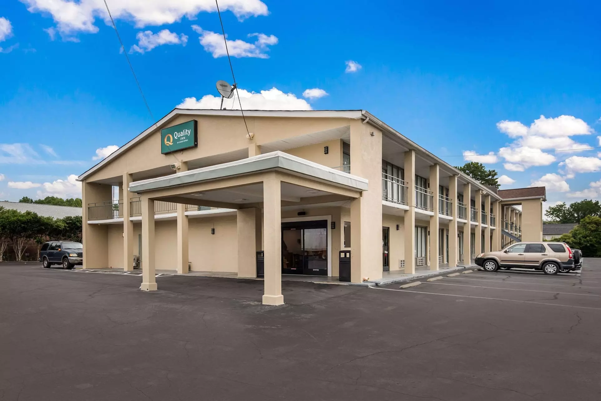 Quality Inn - Primary Image