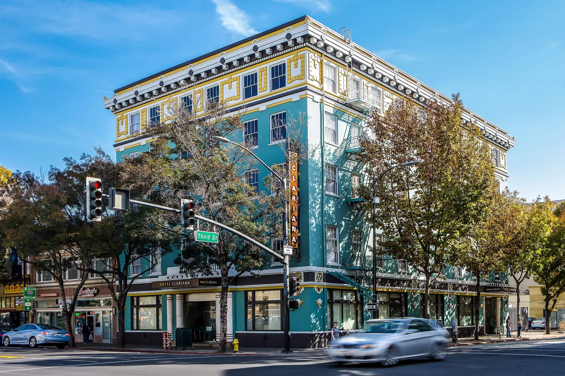 Hotel Clariana - Primary Image