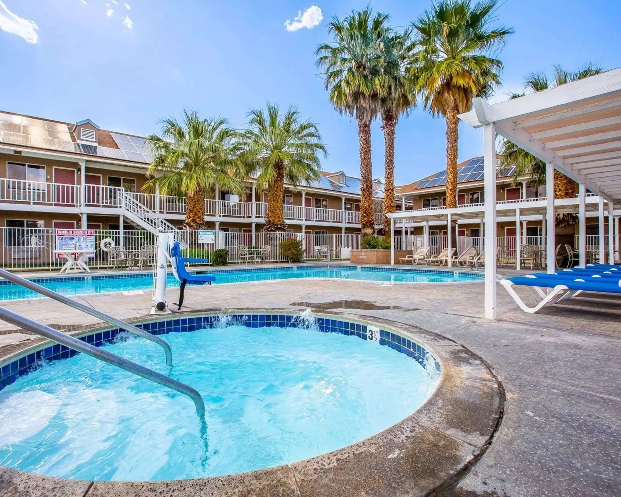 Clarion Inn Near China Lake Naval Station - Primary Image