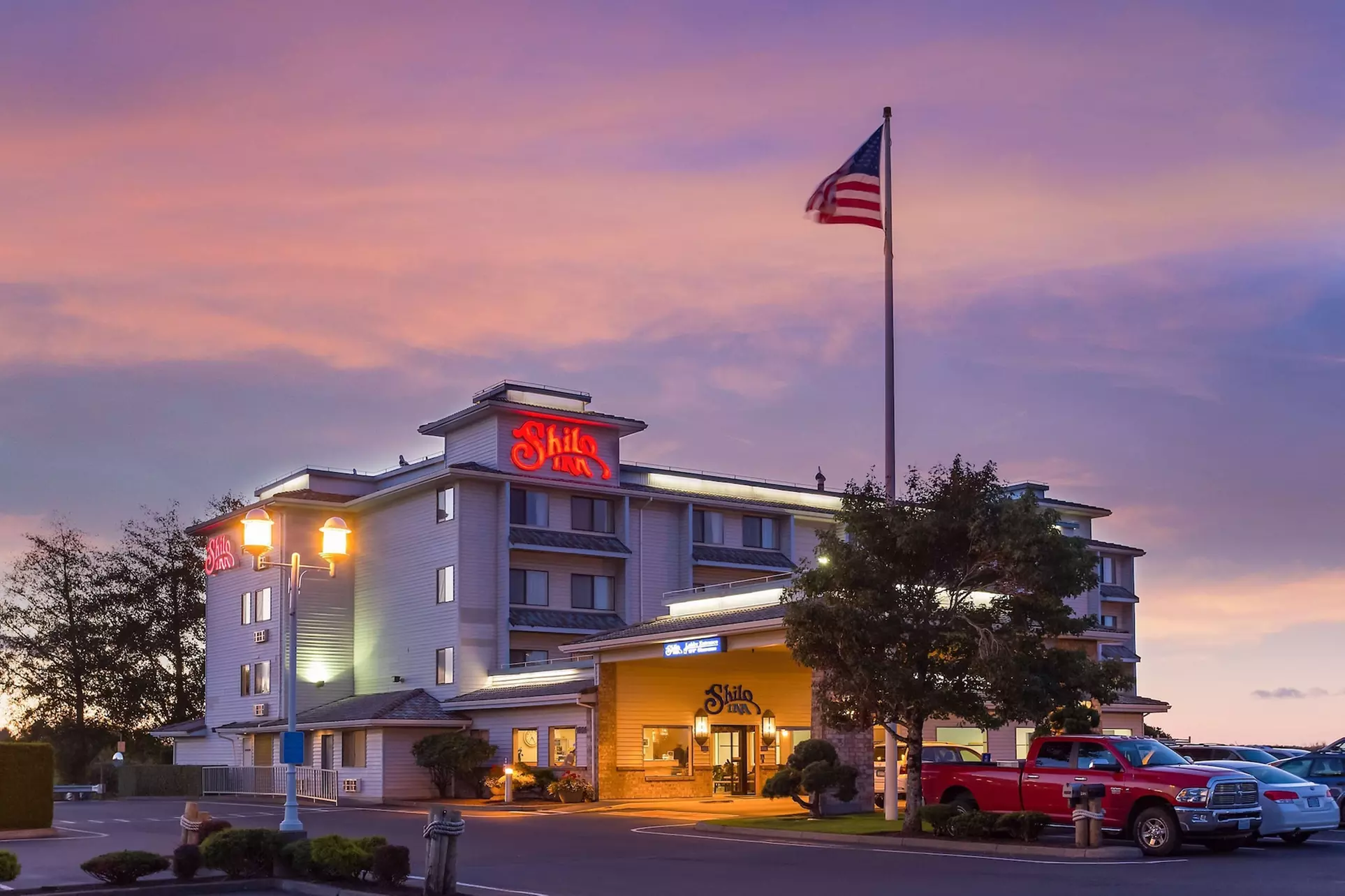 Shilo Inn Suites Hotel - Warrenton - Primary Image