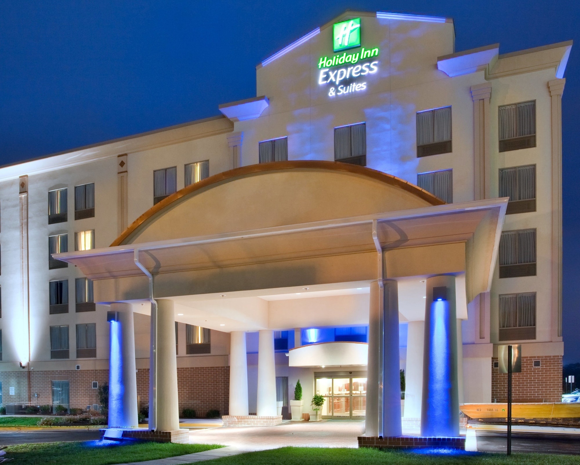 Holiday Inn Express Hotel & Suites Fredericksburg by IHG