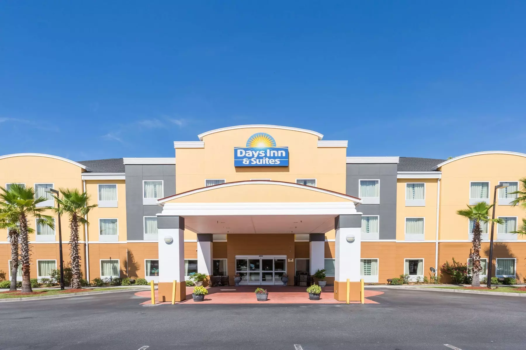 Days Inn & Suites by Wyndham Savannah North I-95 - Primary Image