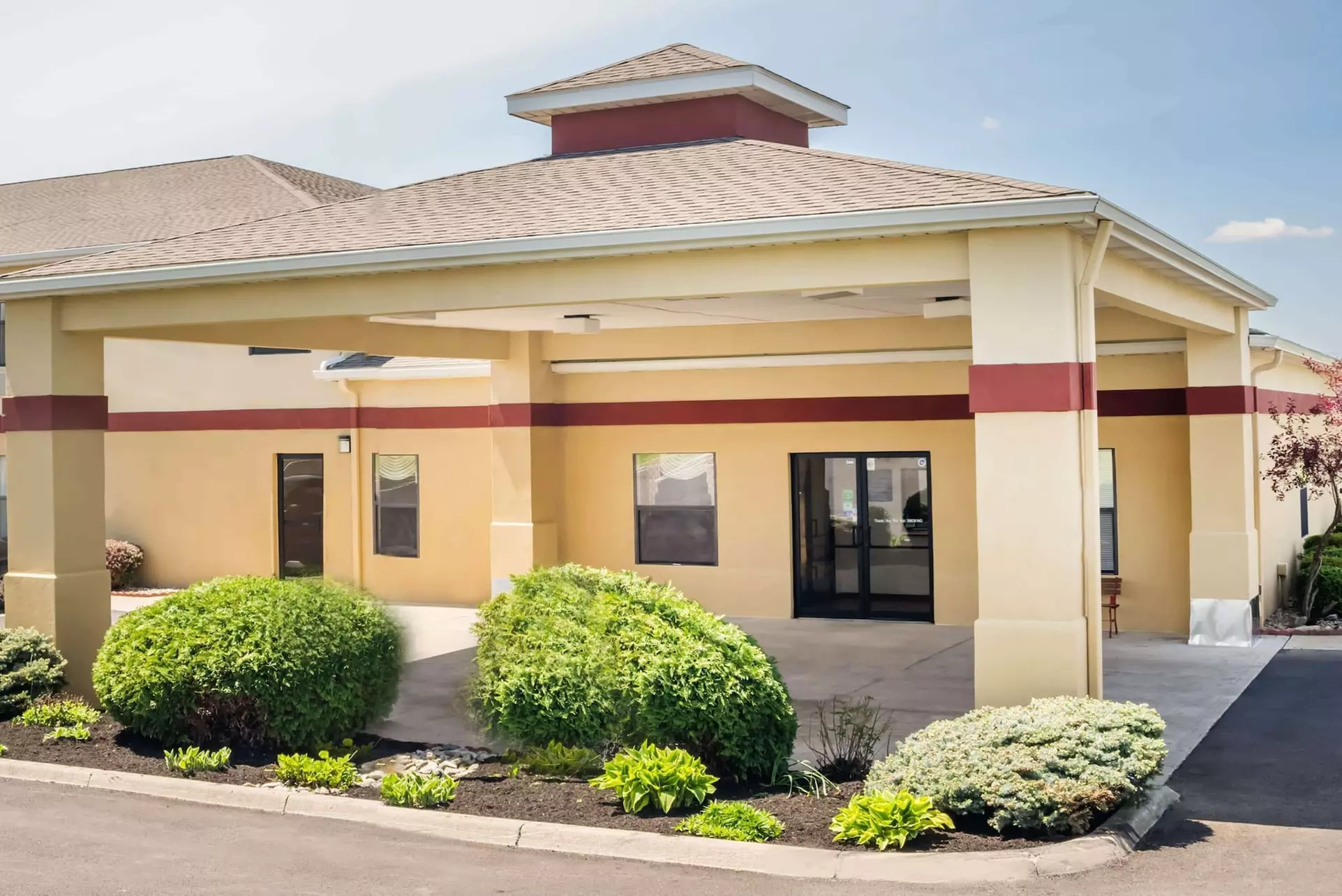 Super 8 by Wyndham Bellefontaine - Primary Image