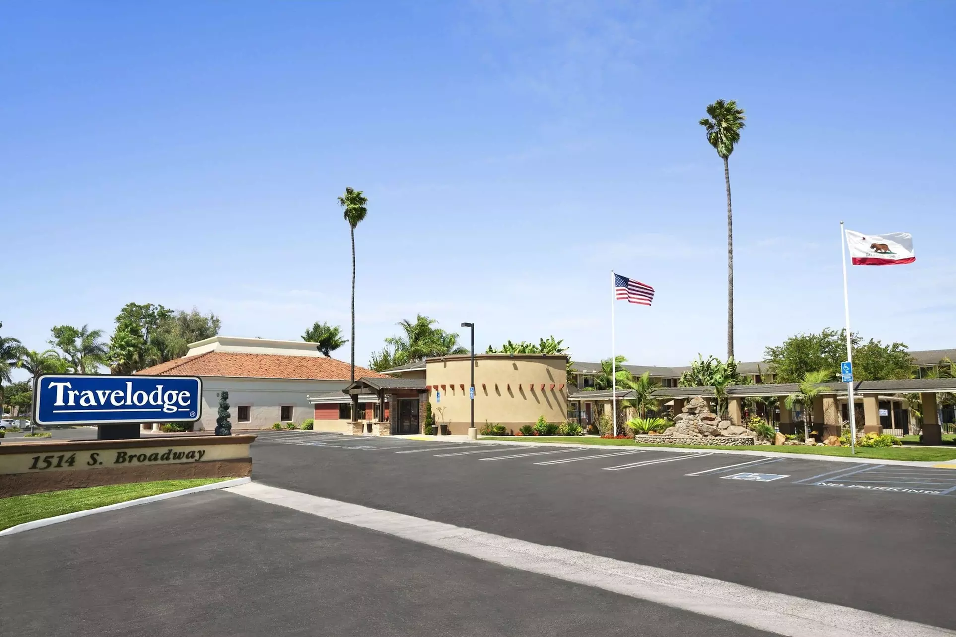 Travelodge by Wyndham Santa Maria - Primary Image