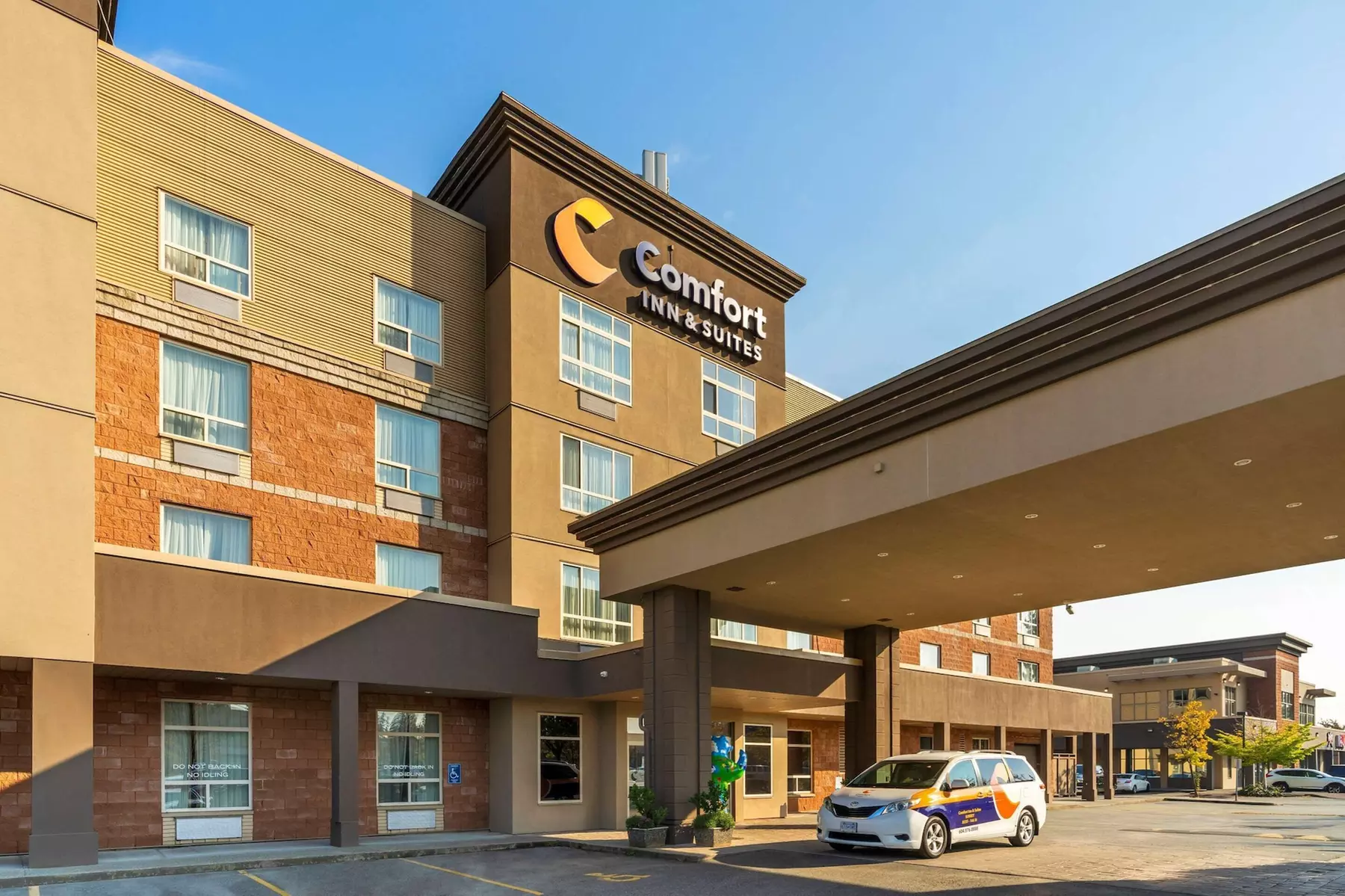 Comfort Inn Surrey Hotel - Primary Image