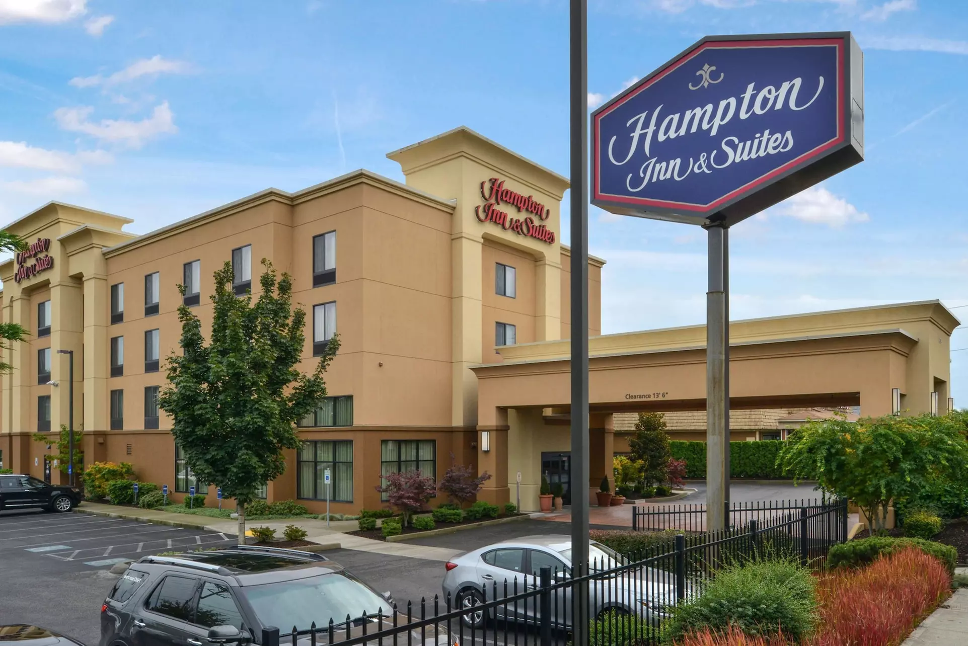 Hampton Inn & Suites Tacoma - Primary Image