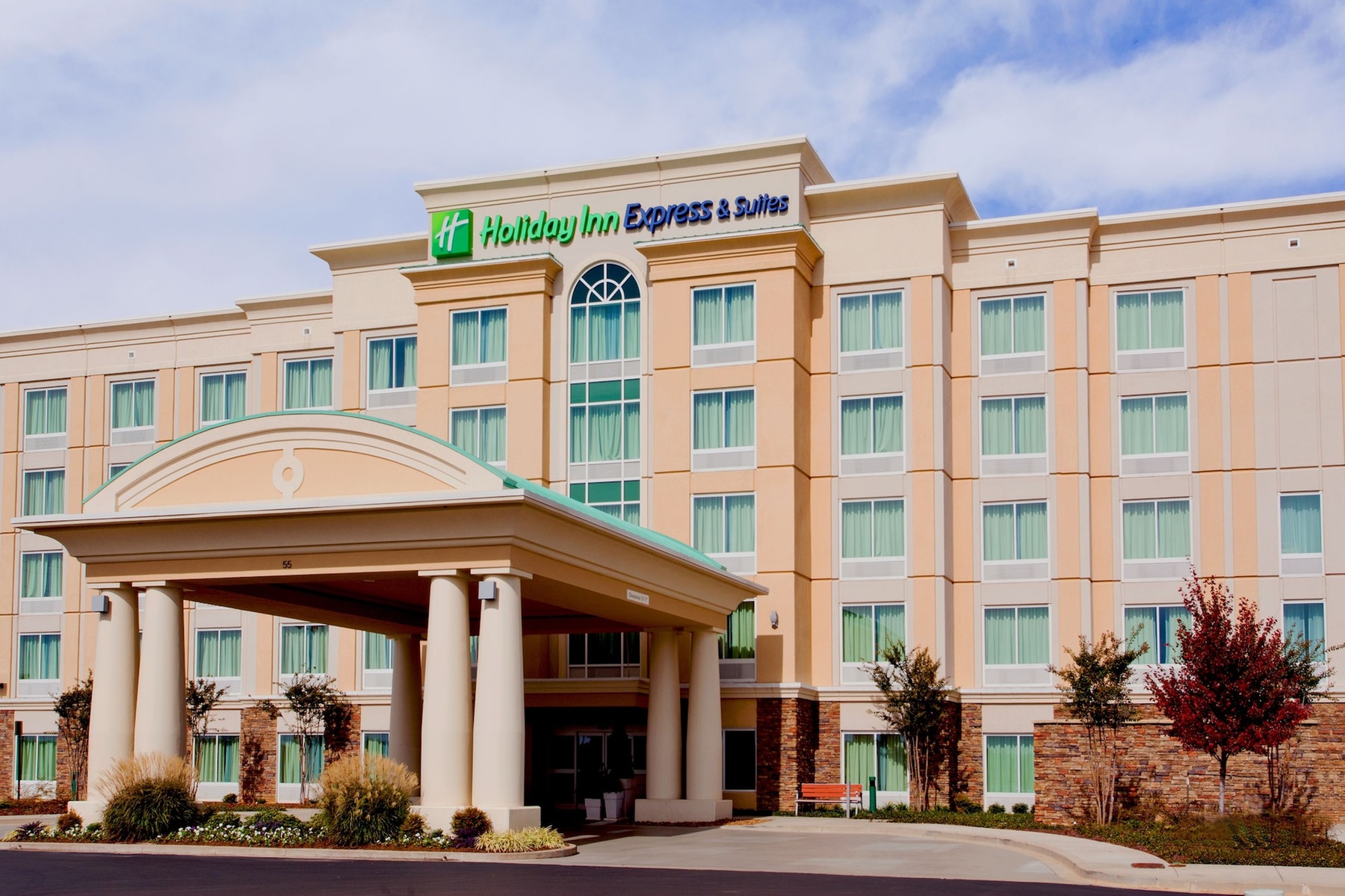 Holiday Inn Express Hotel & Suites Jackson NE by IHG