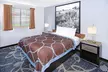 Super 8 by Wyndham Johnstown/Gloversville - Second Medium